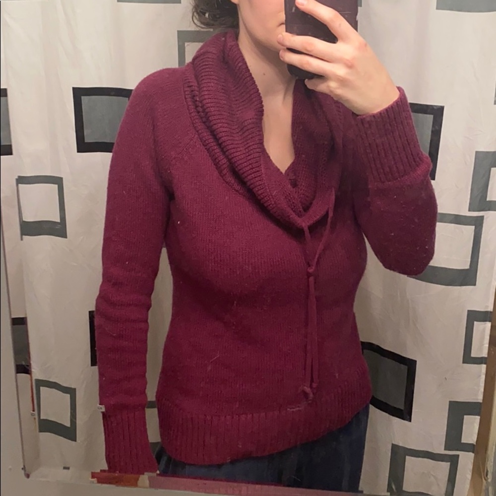 Columbia sweater